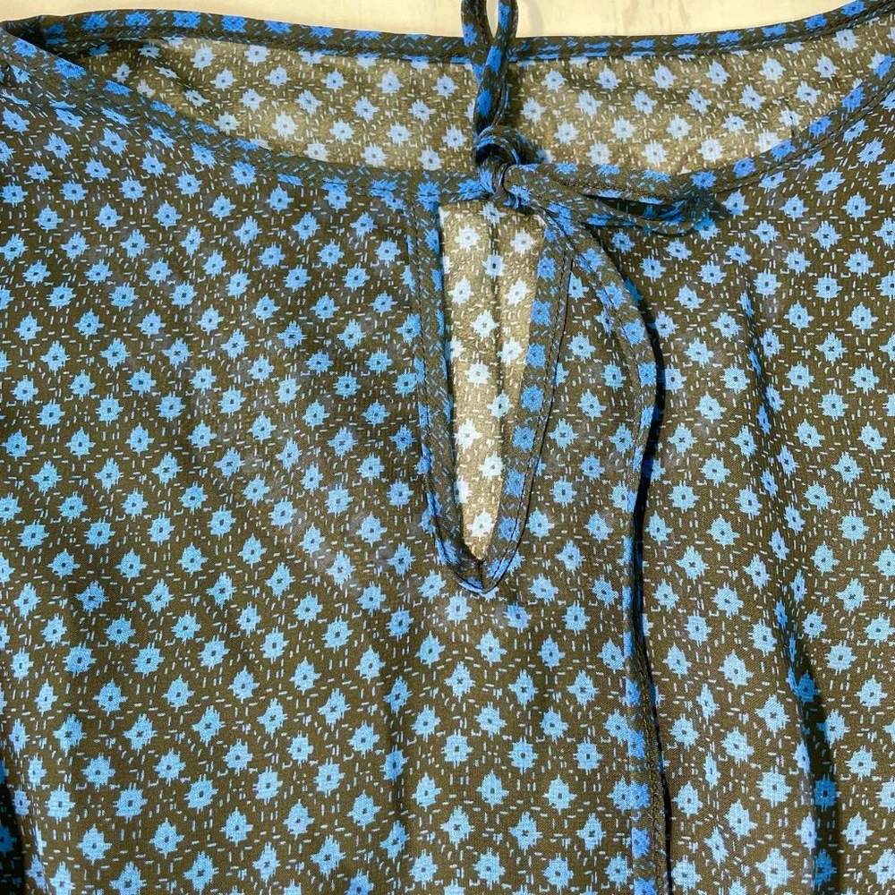 Mudd Long Sleeve Floral Blue and Black Dress. - Picture 5 of 12